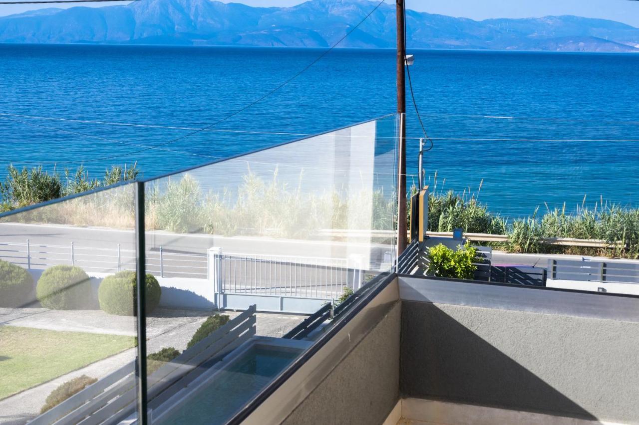 Theros Suites Dhiminio Exterior photo