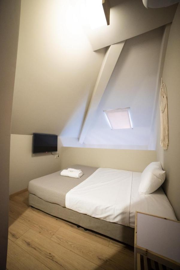 Theros Suites Dhiminio Exterior photo